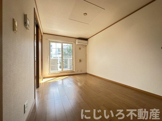 メゾンドゥボヌールBの居間・リビング