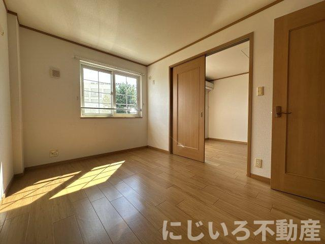 メゾンドゥボヌールBの寝室