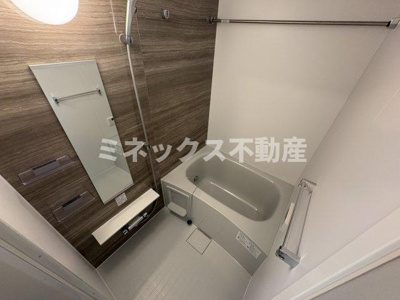 【独立洗面台】 | サンライズ江平中町 | 同タイプのお部屋の写真。現況を優先します。