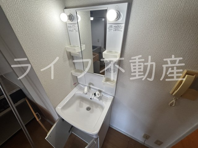 クリスタルアークの独立洗面台|独立洗面台で身支度をすべて済ませてしまいましょう