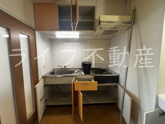 クリスタルアークの収納|収納豊富です