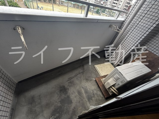 クリスタルアークのバルコニー|暖かな日差しのふりそそぐバルコニー