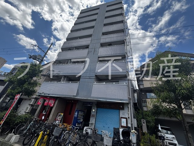 クリスタルアークの外観|おしゃれな外観です