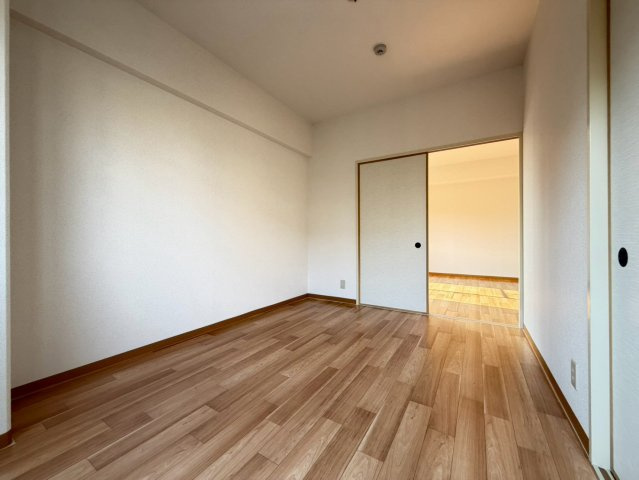 グレイスミシマの洋室