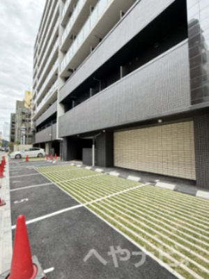 【駐車場】 | エステムコート名古屋TWIN　WEST | ★敷地内正面駐車場