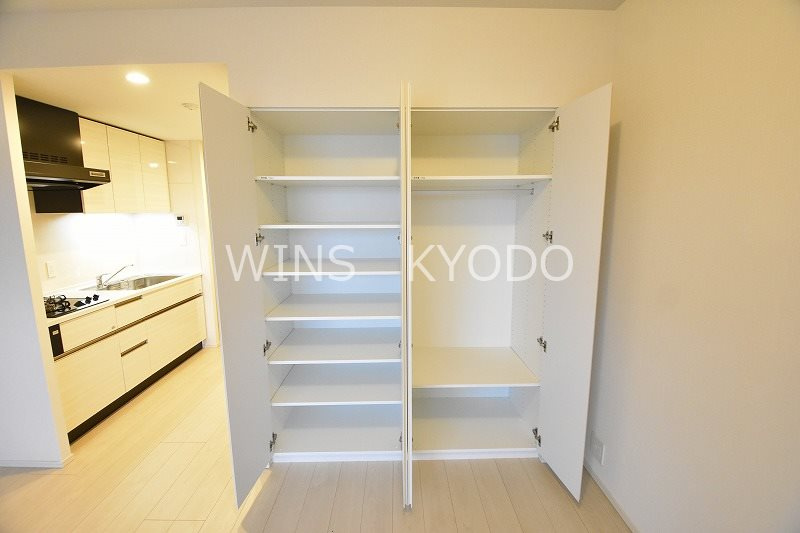 世田谷区砧７丁目の賃貸マンションの収納
