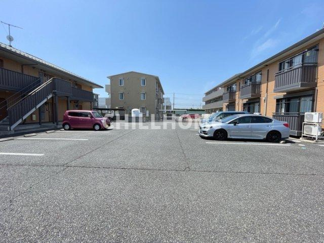 リヴェールマリーズ　Ａの駐車場|当社、チルホームのHPもご覧ください(^^)/物件情報多数♪