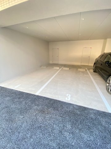 リブネスコート西宮鳴尾の駐車場