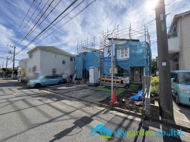 藤沢市湘南台６丁目　新築戸建　全２棟 A号棟の前面道路含む現地写真|2026年6月18日撮影（工事中）