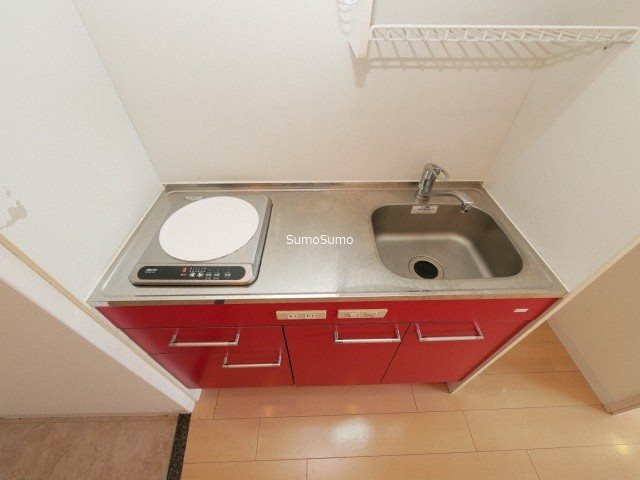 セレニテ難波西のキッチン