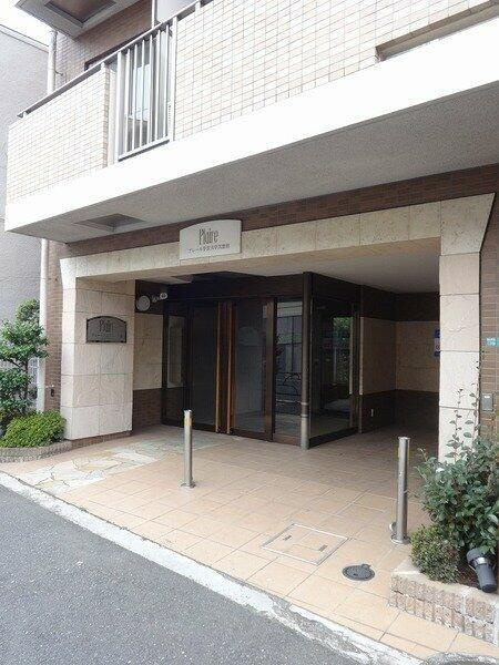 プレール学芸大学弐番館のエントランス
