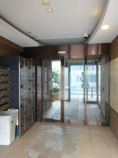 プレール学芸大学弐番館のロビー