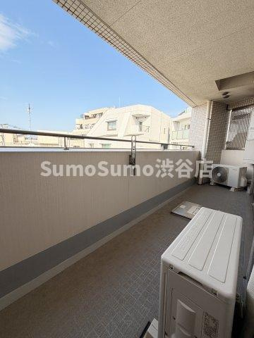 レジディア学芸大学のバルコニー|広々としたバルコニーです