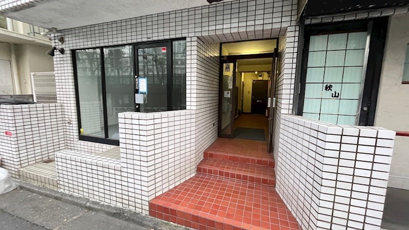 代官山ビリジアンのエントランス