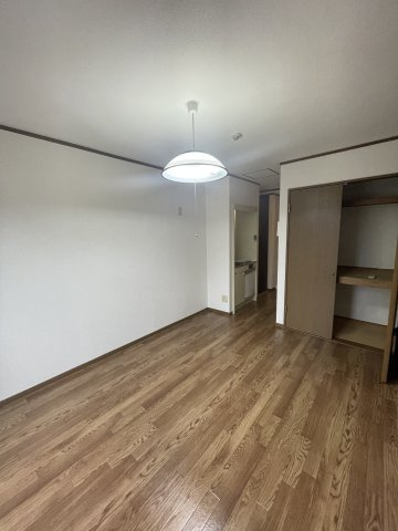 クレスト神田の寝室