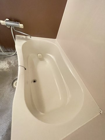 ネオジェラーモの浴室