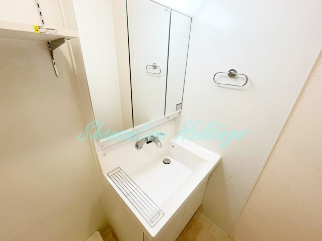 藤沢市鵠沼橘１丁目のアパートの洗面所