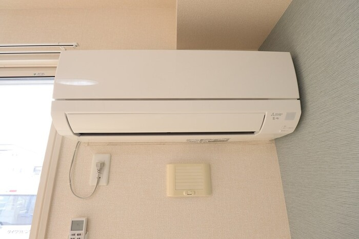 ティアラ　Ｅの設備|エアコンです