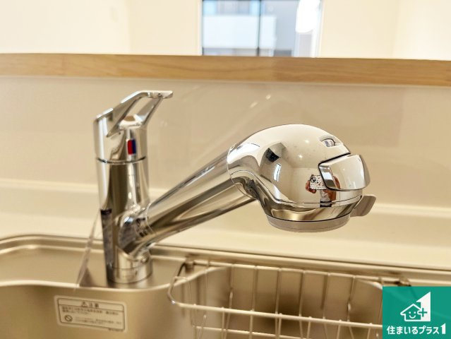 姫路市勝原区山戸　第4期　新築一戸建ての設備|浄水器を内蔵！炊飯時、お茶を作る時に安心してお水を使えます！お湯と冷水、浄水と原水、シャワーの切替えもワンタッチです！