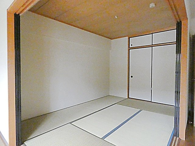 サウスヒルズ大清水の内装|内装は落ち着いています