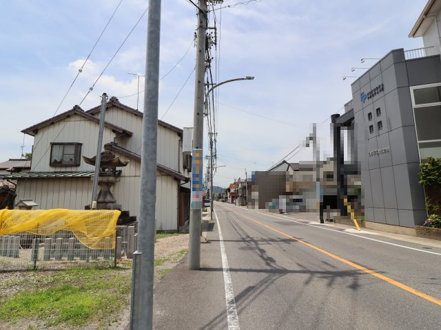 岡崎市福岡町字新町　土地の前面道路含む現地写真