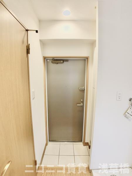 キバサンフラットの玄関