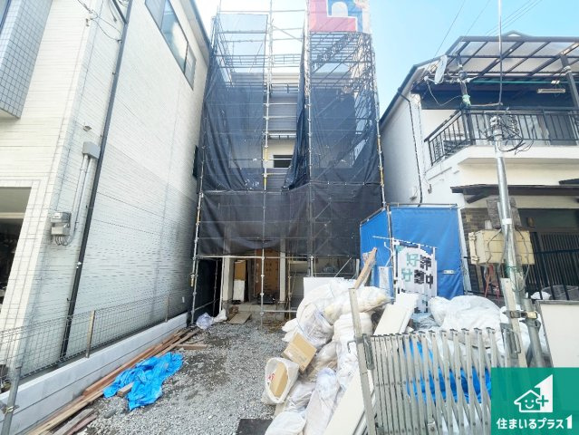 高槻市登町　第1期　新築一戸建ての外観|周辺は落ち着いた街並みの住宅地！子育てがしやすい住環境です！まだ未完成ですが、現地でしかわからない事もございます。是非一度ご覧ください。