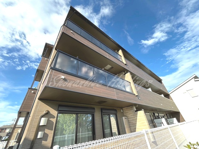 茅ヶ崎市松林３丁目のアパート