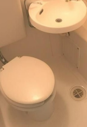 横浜市保土ケ谷区桜ケ丘２丁目の賃貸マンションのトイレ