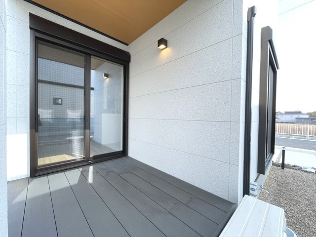 津市藤方《5号棟》のその他|ウッドデッキ