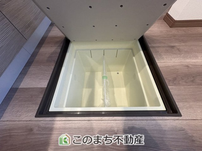 【収納】 | ワイウッドコート佐野市富岡町第7期　 | あると便利な床下収納付き☆