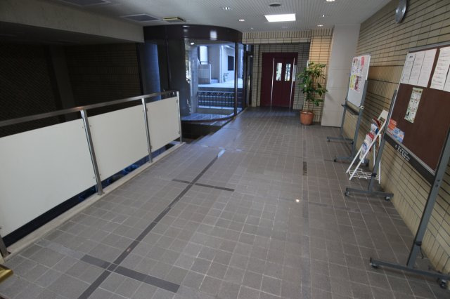 カルム学園緑が丘のロビー
