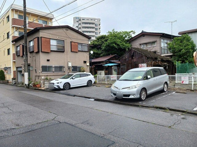 【駐車場】 | ブリーズヴィル | 駐車場があるので、車を買う予定の方も安心です