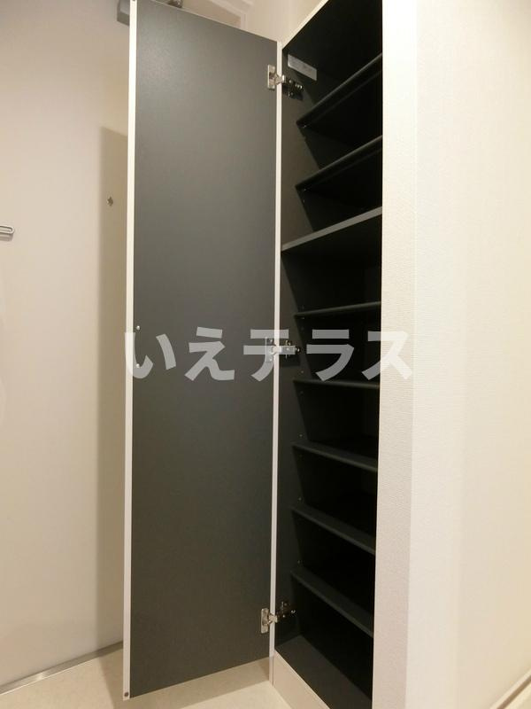 リブリ・芦原通の収納