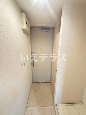 リブリ・芦原通の玄関