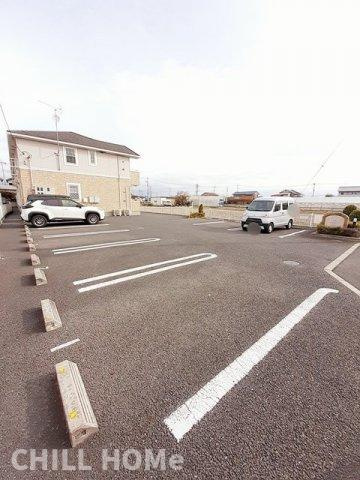 アザレアの駐車場|当社、チルホームのHPもご覧ください(^^)/物件情報多数♪