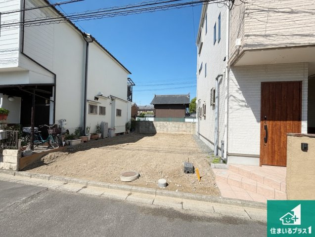 高槻市芝生町　第11期　新築一戸建ての外観|周辺は落ち着いた街並みの住宅地！子育てがしやすい住環境です！まだ未完成ですが、現地でしかわからない事もございます。是非一度ご覧ください。