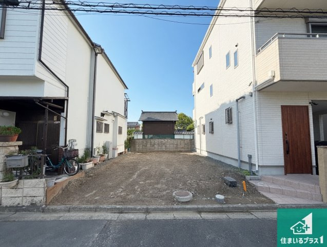 高槻市芝生町　第11期　新築一戸建ての外観|周辺は落ち着いた街並みの住宅地！子育てがしやすい住環境です！まだ未完成ですが、現地でしかわからない事もございます。是非一度ご覧ください。