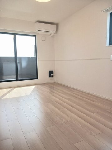 ヴィラ・オアシスの居間・リビング|おしゃれな居間です