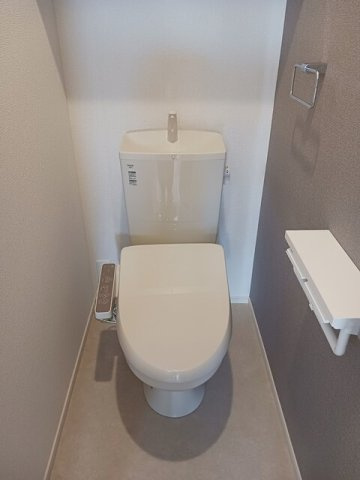 ヴィラ・オアシスのトイレ|ゆったりとした空間のトイレです