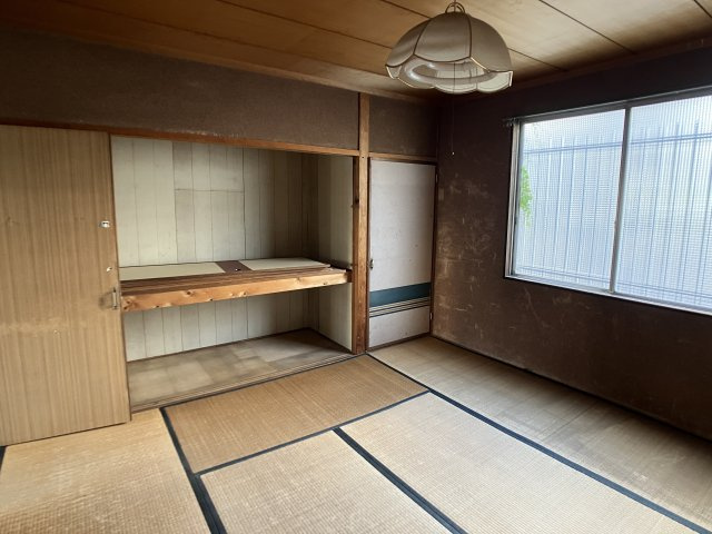 白山町一丁目貸店舗事務所の和室
