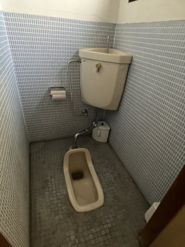 白山町一丁目貸店舗事務所のトイレ