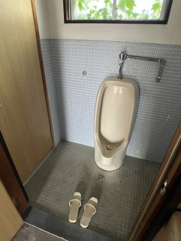 白山町一丁目貸店舗事務所のトイレ