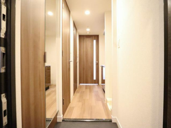 名古屋市中区丸の内３丁目の賃貸マンションの玄関