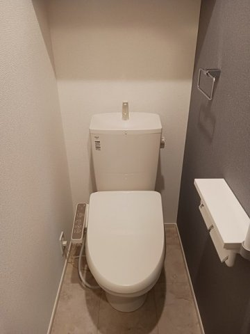 ヒカルサ市原姉ヶ崎イーストのトイレ|シンプルで使いやすいトイレです