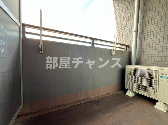ドゥーエ大須のバルコニー