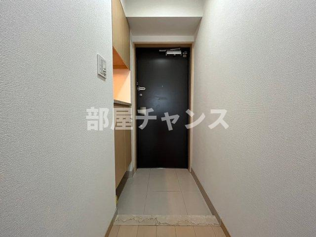 ドゥーエ大須の玄関