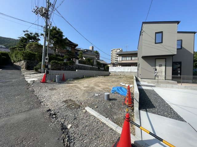 古江東町（A）　土地の外観|前面道路（公道）の幅員は約2.0ｍです。セットバックされていますので、実際の幅員は4.0ｍになります。