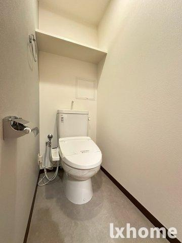 ＵＵＲコート茨木東中条のトイレ|シンプルで使いやすいトイレです