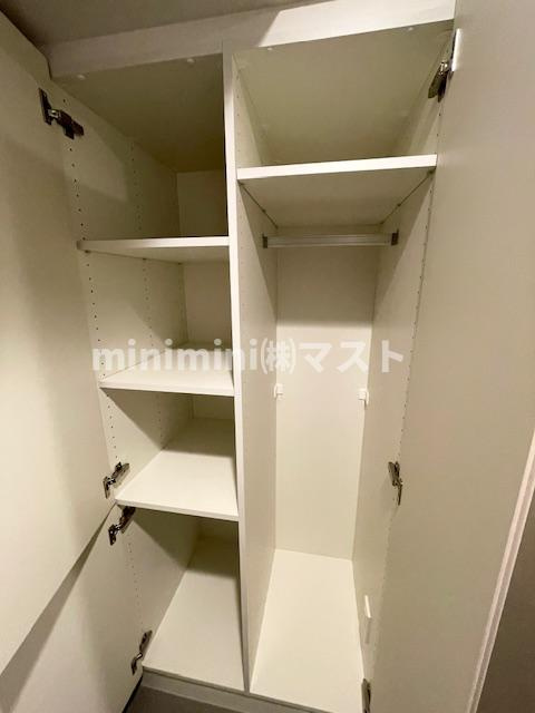 コンフォリア・リヴ北浜淡路町の収納